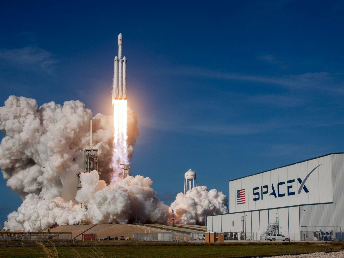 SpaceX Launches First Batch Of Spy Satellites For US; Here’s How It Will Work
